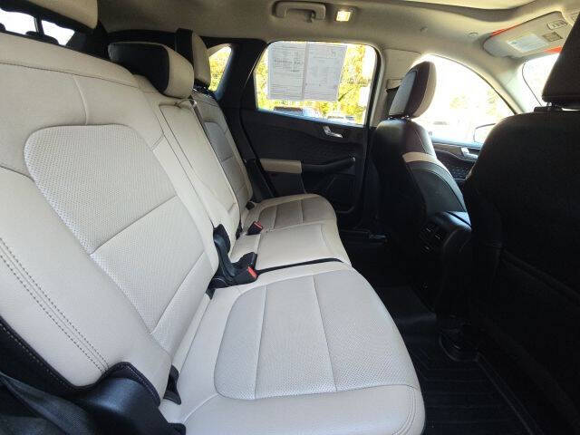 2020 Ford Escape Hybrid Titanium