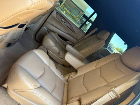 2017 Cadillac Escalade Platinum