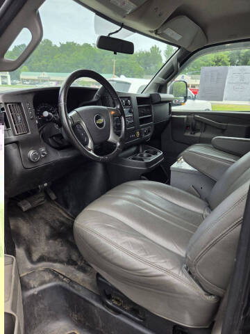 2017 Chevrolet Express 2500