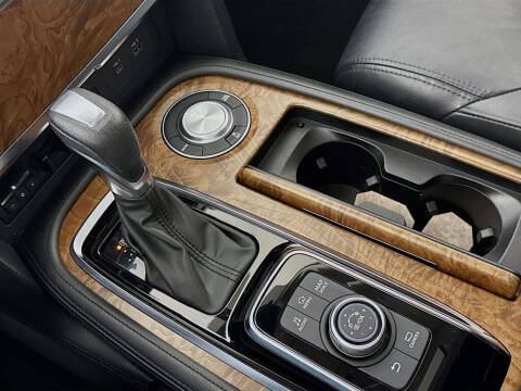 2022 Nissan Armada SL