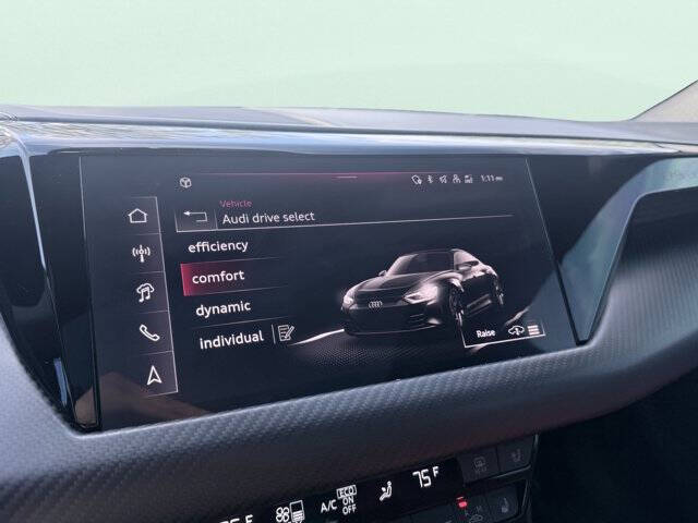 2024 Audi e-tron GT quattro Premium Plus