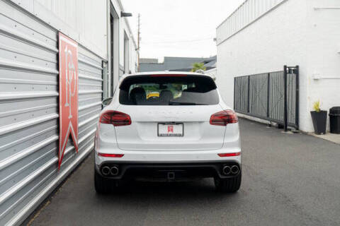 2018 Porsche Cayenne S