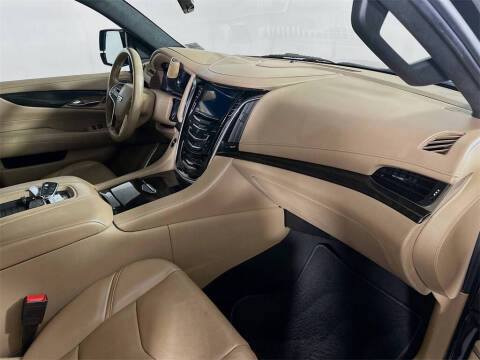 2019 Cadillac Escalade Platinum