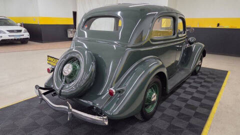 1935 Ford Tudor