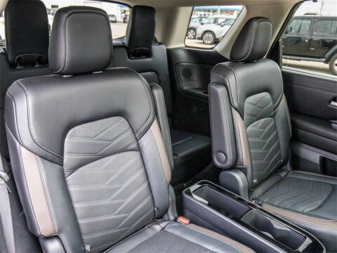 2024 Nissan Pathfinder Platinum