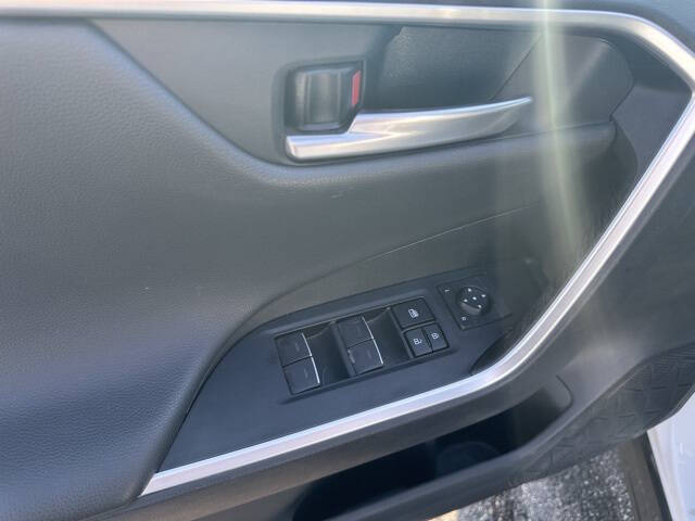 2025 Toyota RAV4 Hybrid XSE