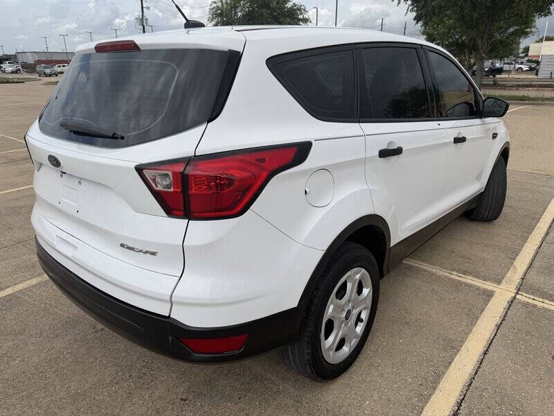 2019 Ford Escape S