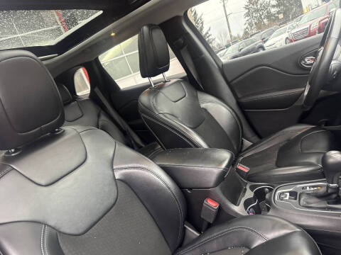 2019 Jeep Cherokee Latitude Plus