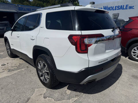 2023 GMC Acadia SLT