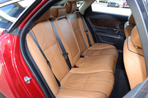 2016 Jaguar XJ R-Sport