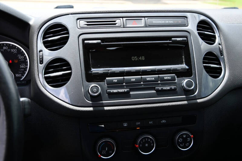 2014 Volkswagen Tiguan SE