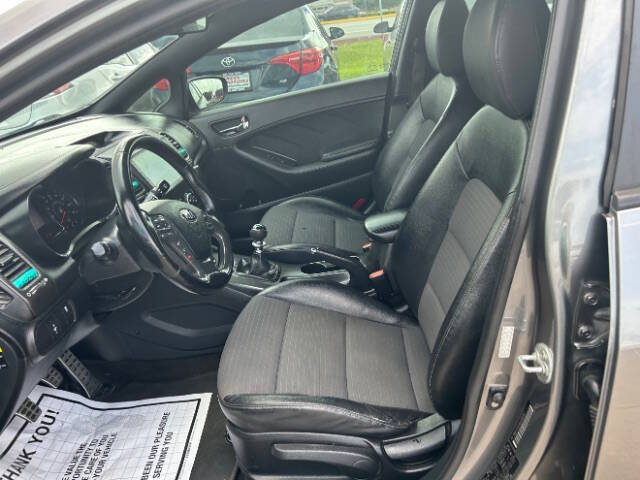 2016 Kia Forte5