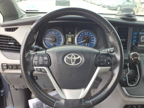 2015 Toyota Sienna