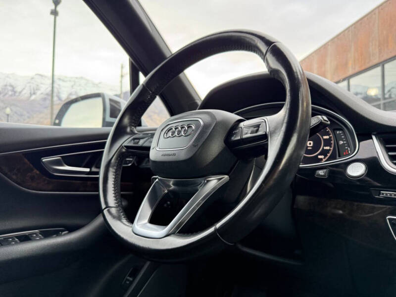 2017 Audi Q7 3.0T quattro Premium Plus