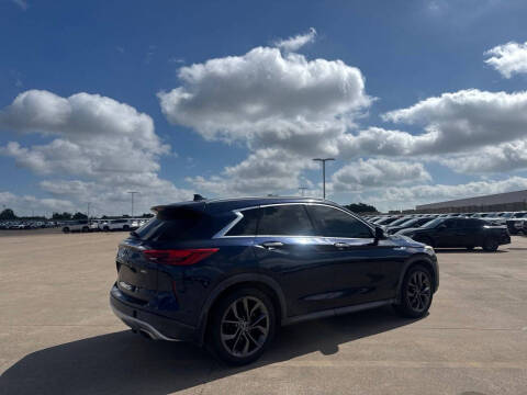 2019 Infiniti QX50 Essential