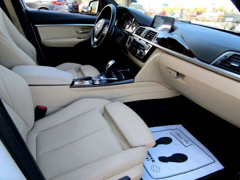 2017 BMW 3 Series 330i xDrive