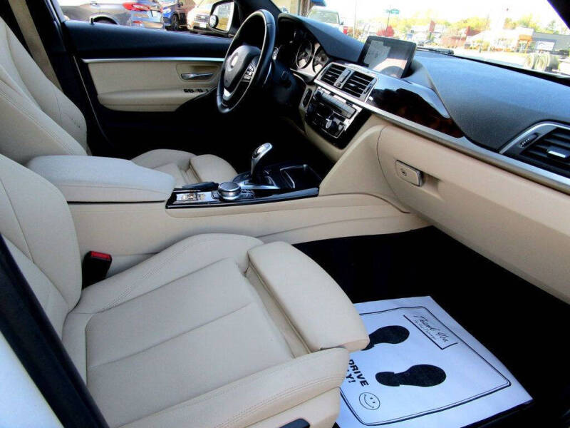 2017 BMW 3 Series 330i xDrive