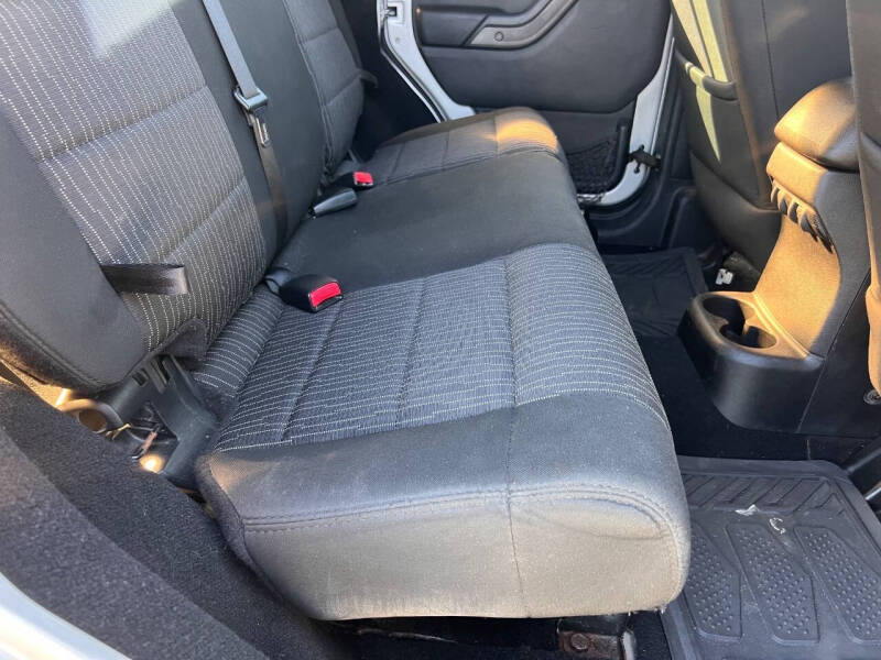 2012 Jeep Wrangler Unlimited Sport