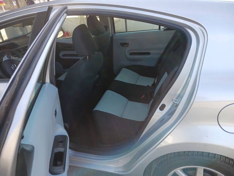 2013 Toyota Prius c Four