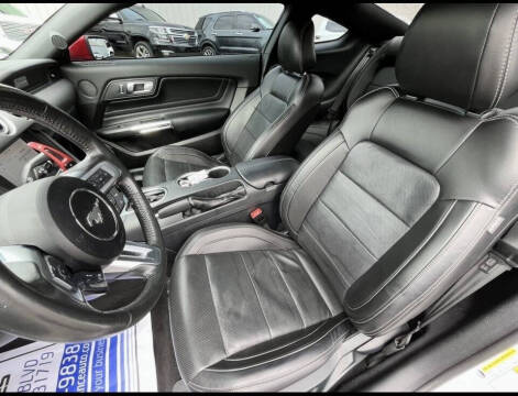 2022 Ford Mustang EcoBoost Premium