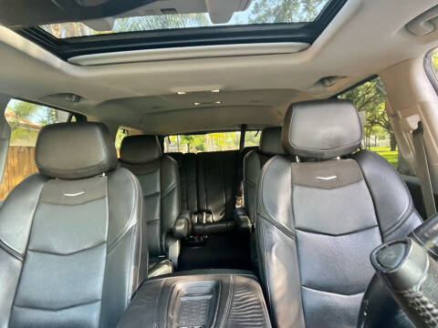 2018 Cadillac Escalade Luxury