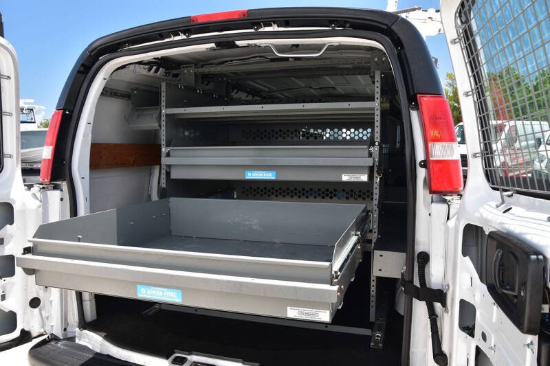2017 Chevrolet Express 2500
