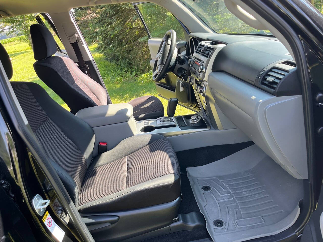 View vehicle photo 5