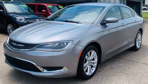 2015 Chrysler 200 for sale at MIDWEST MOTORSPORTS in Rock Island IL