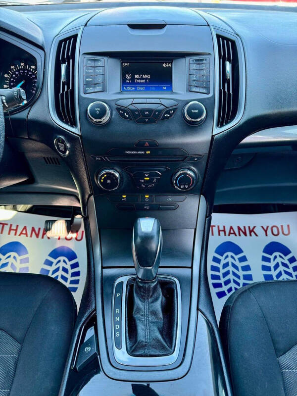 2015 Ford Edge SE