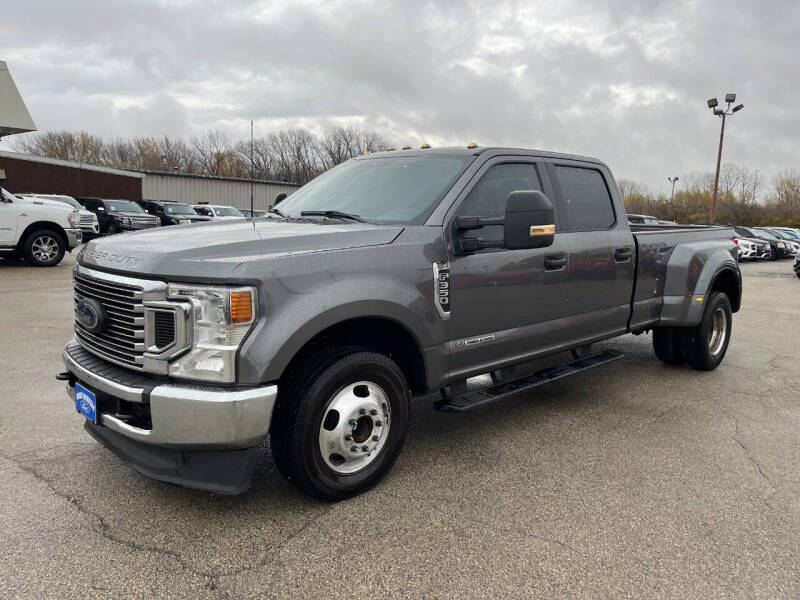 2022 Ford F-350 Super Duty XL photo 2