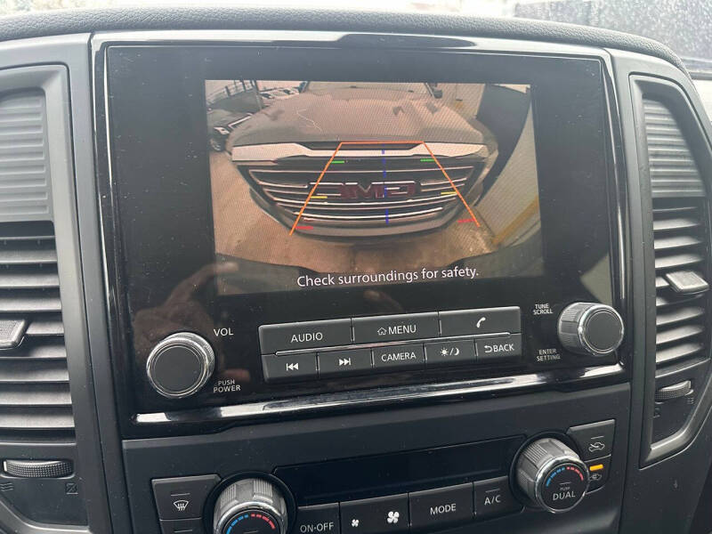 2023 Nissan Titan XD SV