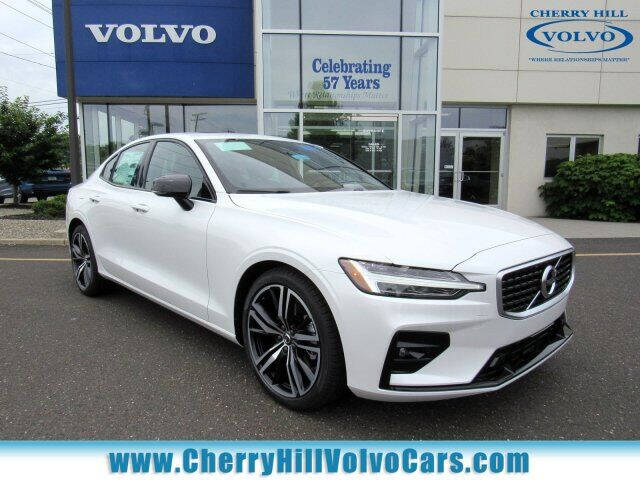 2019 Volvo S60 T5 R-Design