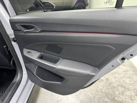 2024 Volkswagen Golf GTI SE