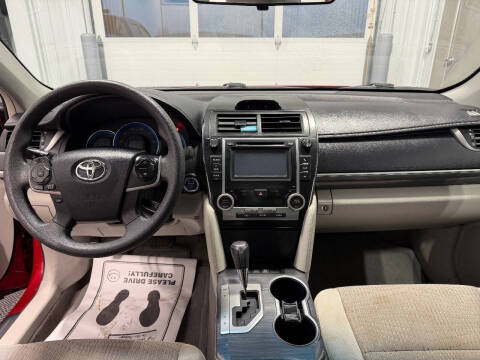 2014 Toyota Camry Hybrid LE