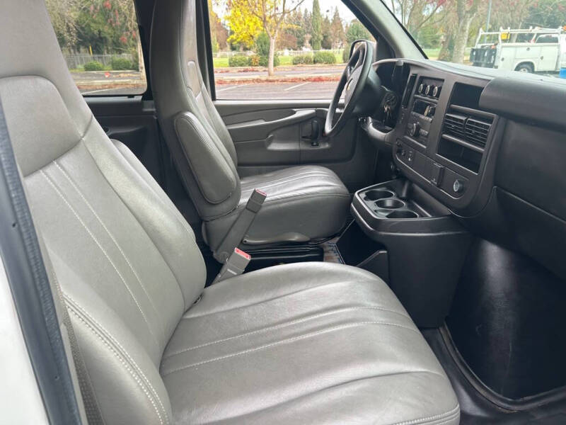 2015 Chevrolet Express LS 2500