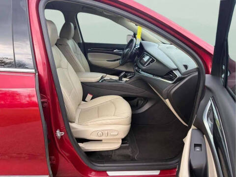 2020 Buick Enclave Essence
