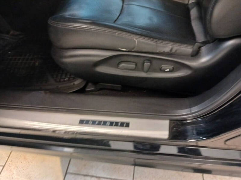 2014 Infiniti Q70 3.7