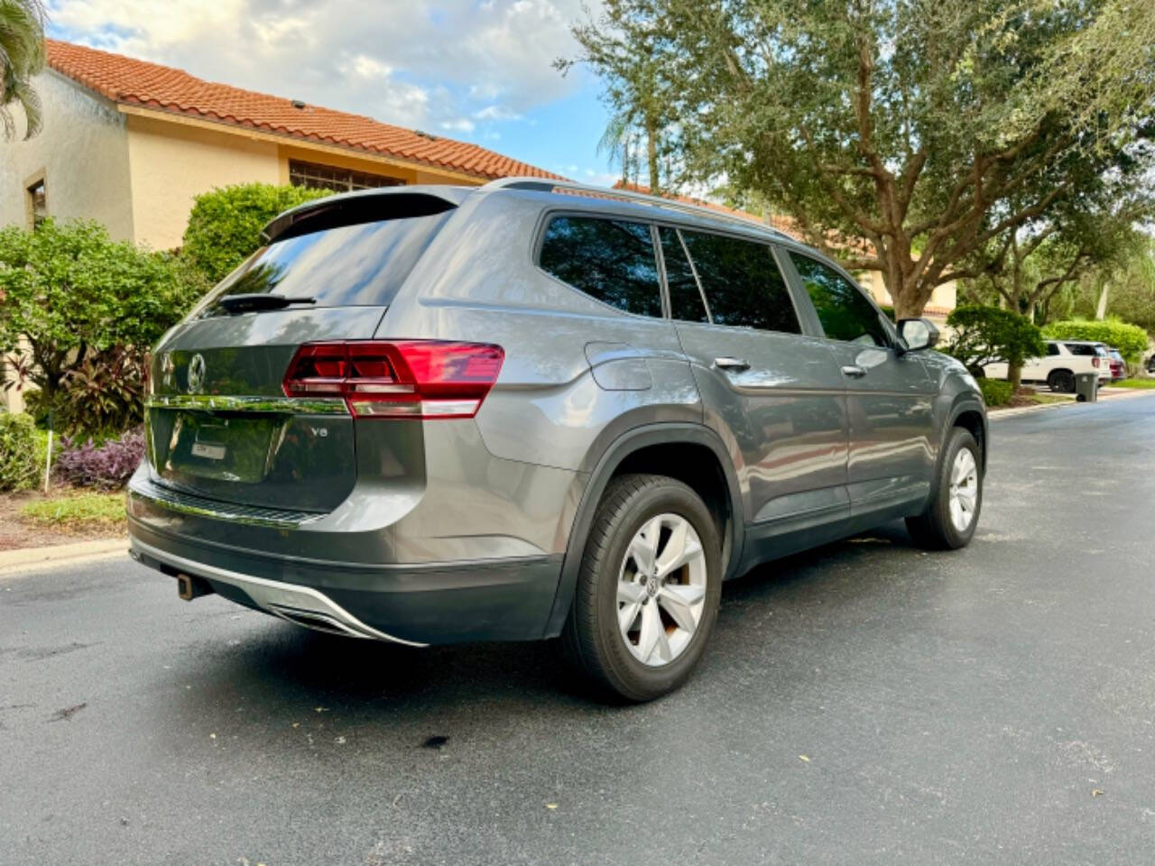 2019 Volkswagen Atlas for sale at PJ AUTO in Margate, FL