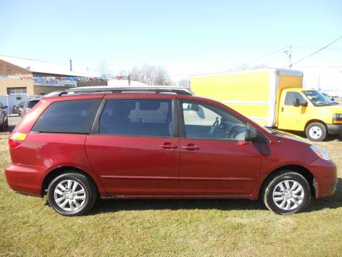 2004 Toyota Sienna for sale at All Cars and Trucks in Buena NJ