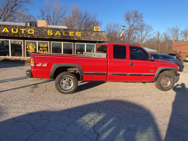 2000 Chevrolet Silverado 2500 for sale at BELL AUTO & TRUCK SALES in Fort Wayne IN