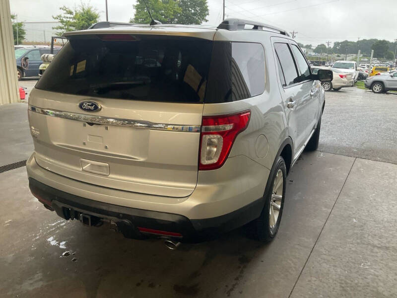 2011 Ford Explorer XLT