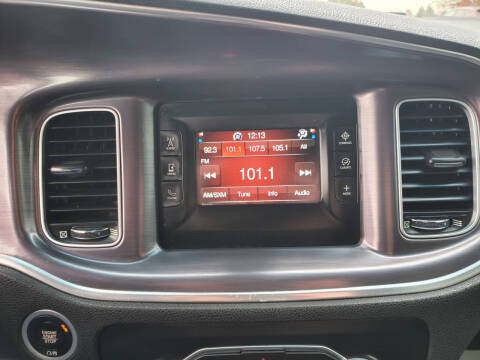 2017 Dodge Charger SE