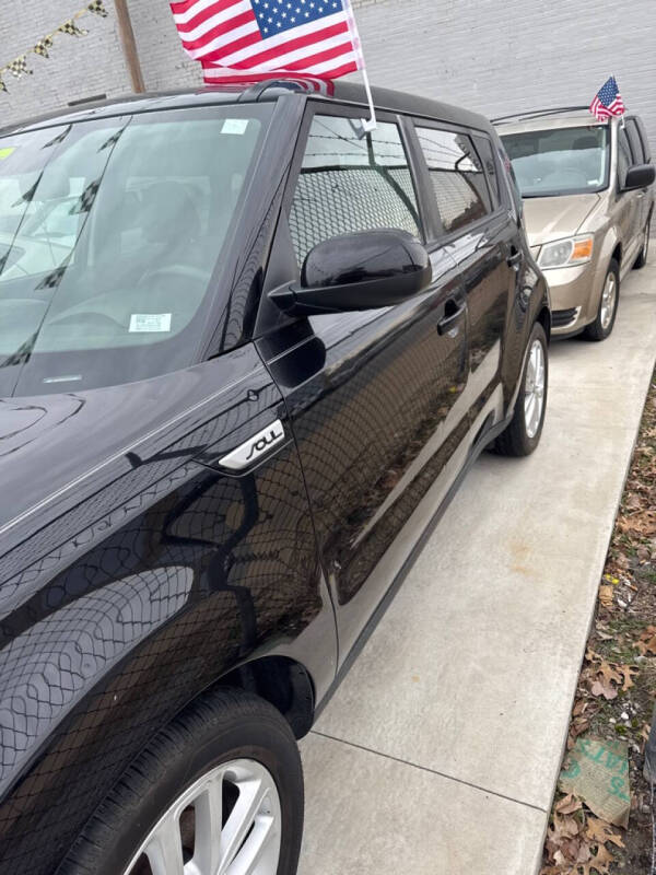 2018 Kia Soul +