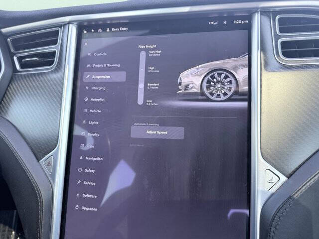 2015 Tesla Model S 70D