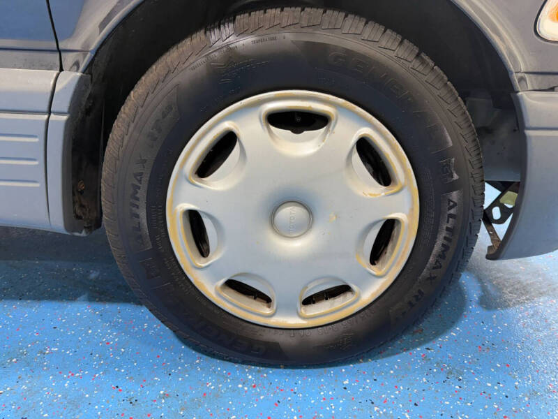 1995 Toyota Previa DX