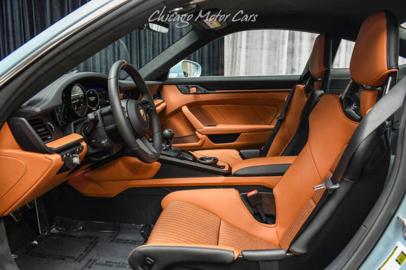 2024 Porsche 911 S/T