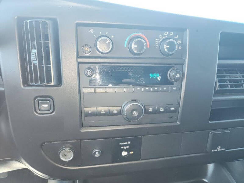 2024 GMC Savana 2500