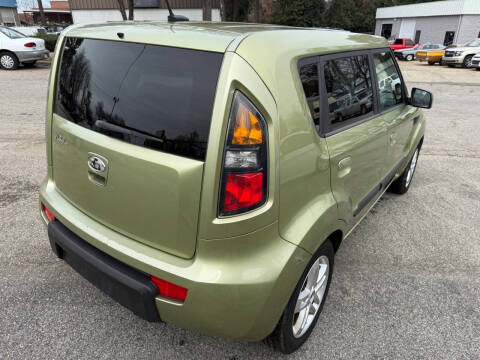 2010 Kia Soul +