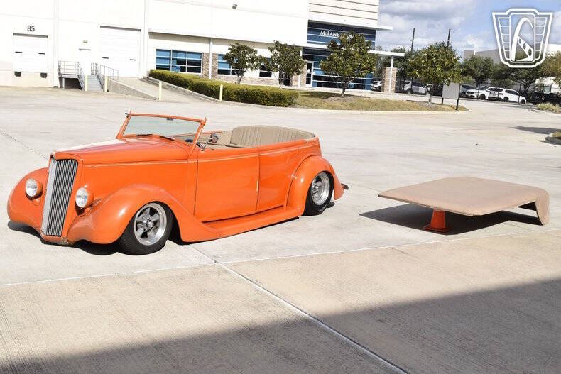 1935 Ford Phaeton