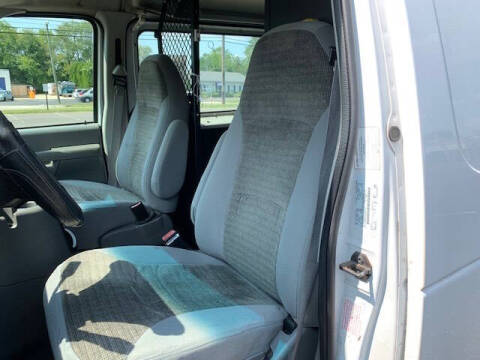 2003 Ford E-Series E-250